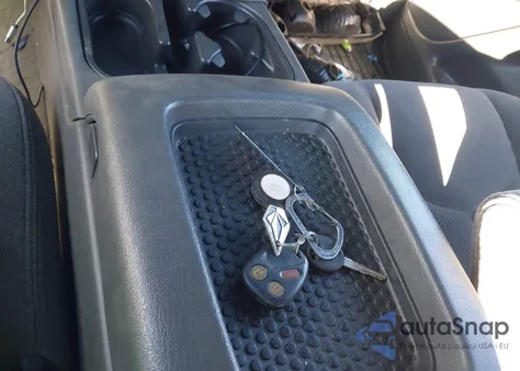 2006 Chevrolet Silverado 1500 Lt2 from USA, damaged, VIN 2GCEC13T661221589